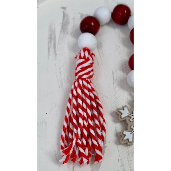 Christmas Bead Garland, Red & White Beads, Snowflake & Tassel Tiered Tray Decor - Picture 3 of 5